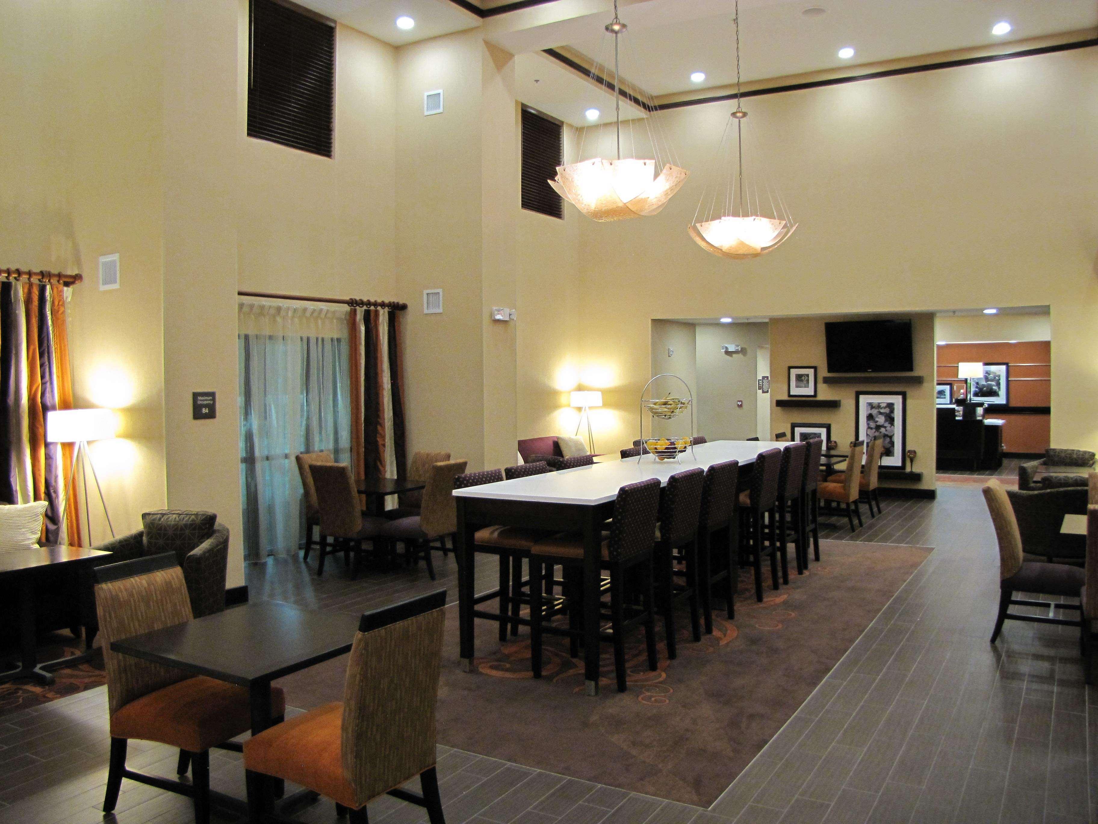 Hampton Inn & Suites Jamestown Buitenkant foto